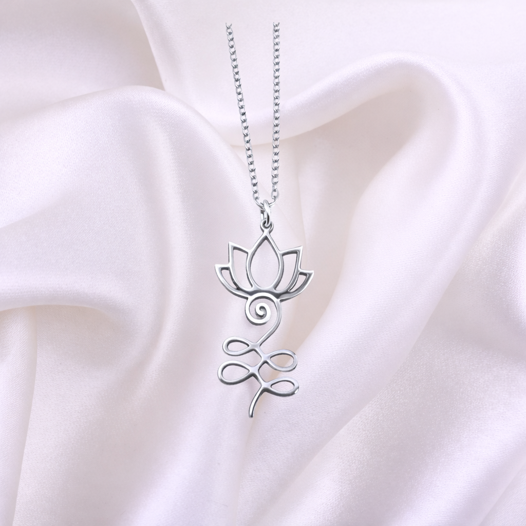 Lotus Unialom Necklace