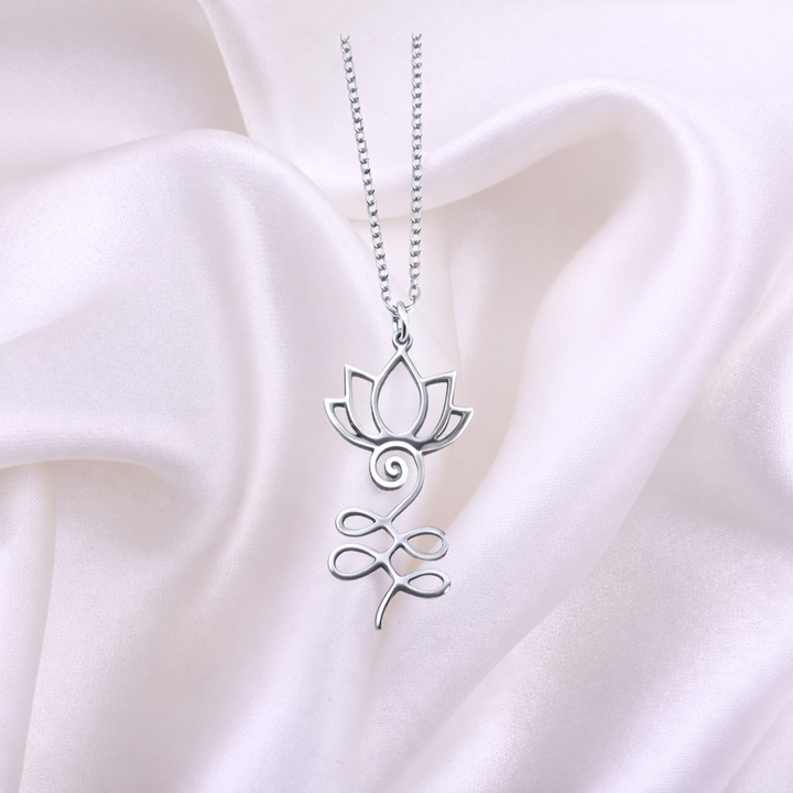Lotus Unialom Necklace